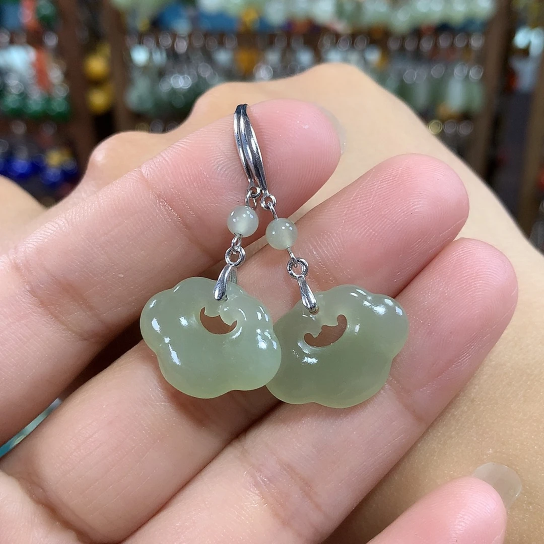 和田玉银S925镶嵌耳饰如意