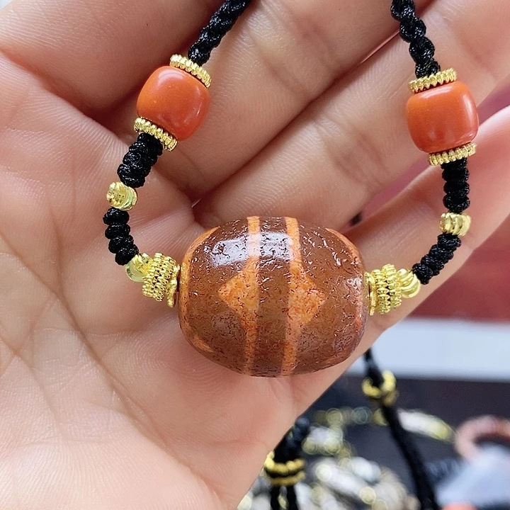 玛瑙/玉髓合金颈饰