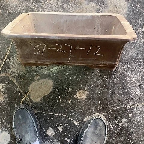 紫砂中国宜兴紫砂花盆，