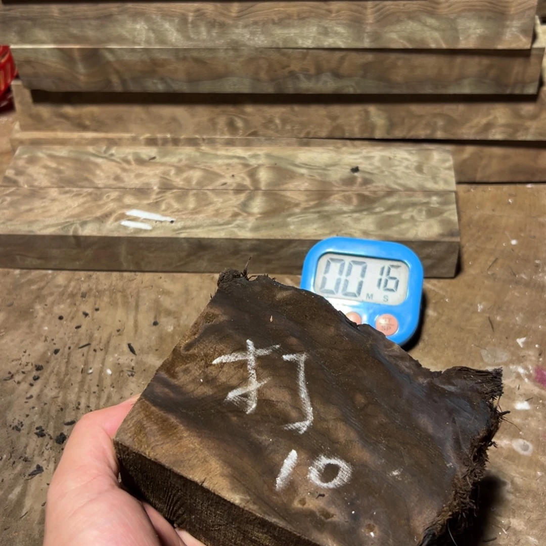 打***一金丝楠金丝楠木原材料10