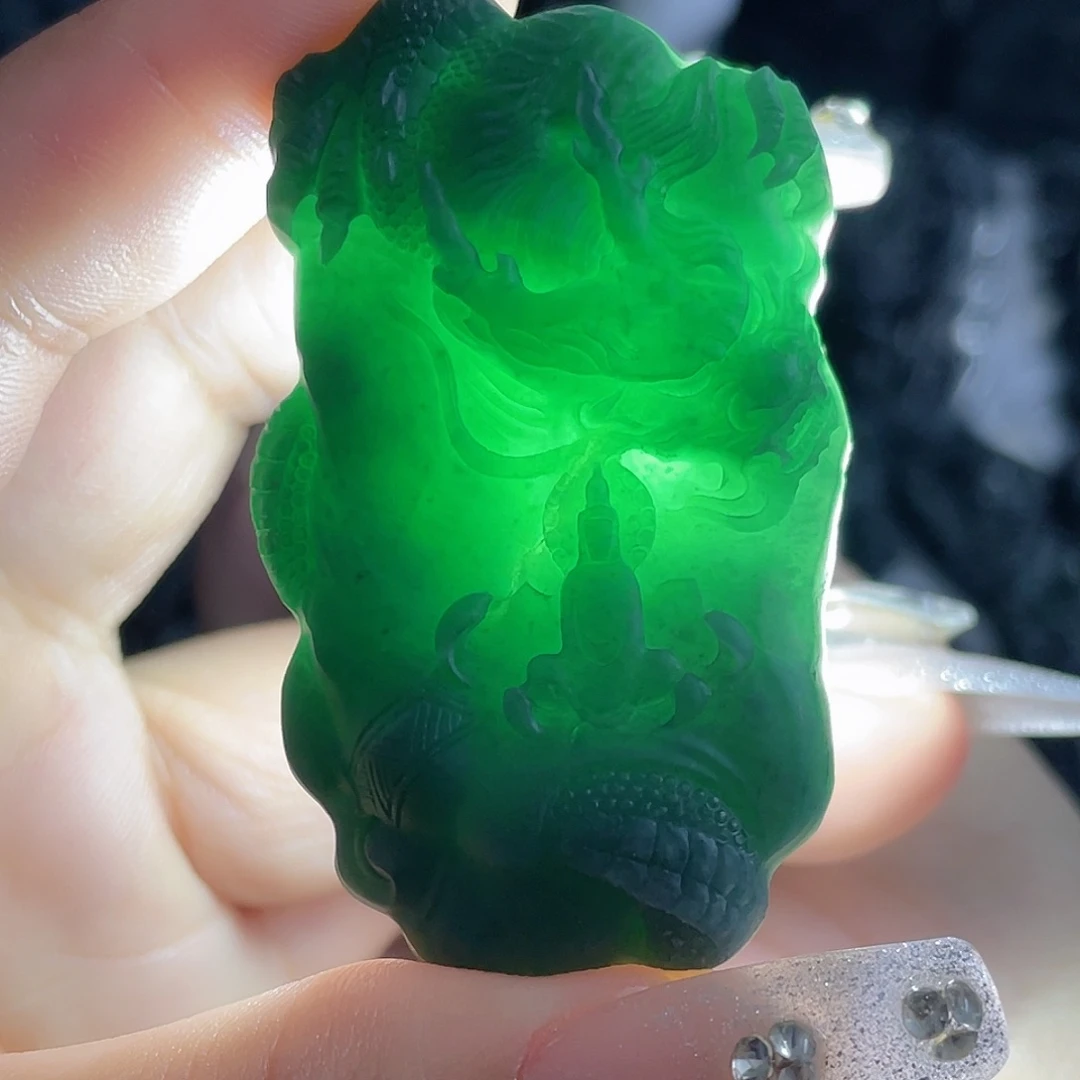 颈饰未镶嵌翡翠龙
