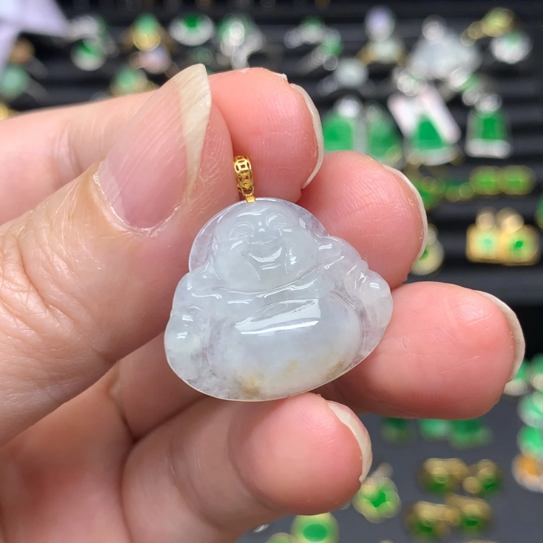 翡翠18K金镶嵌颈饰有纹裂