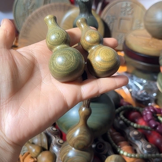 木诗**侪绿檀棍子两根豆豆豆豆