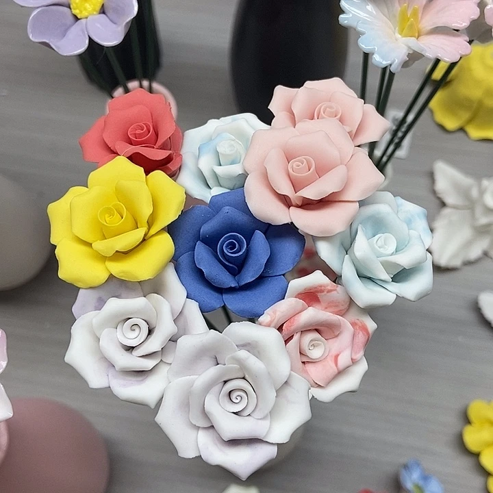 陶瓷纯手工捏花设计