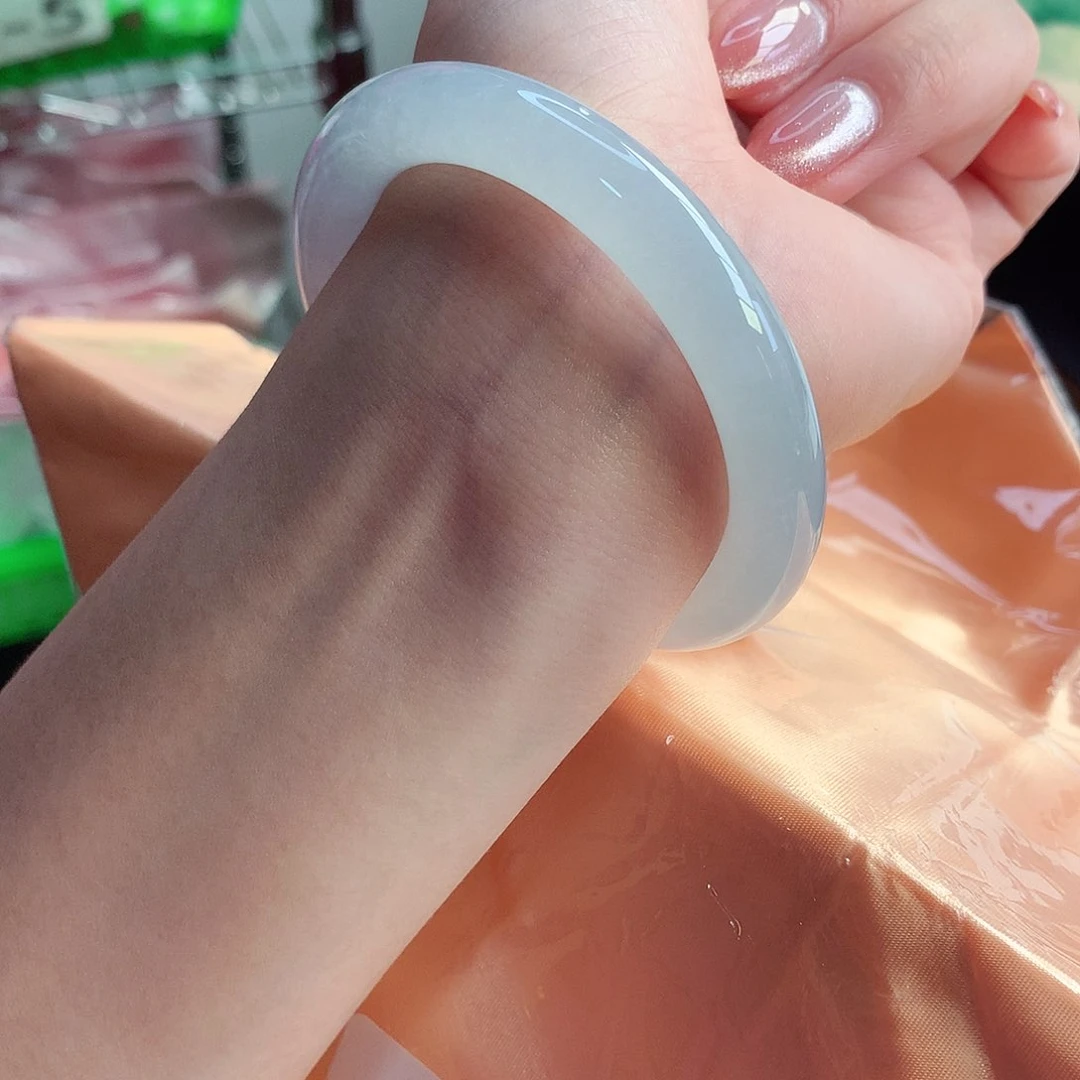 翡翠手镯未镶嵌天然A货翡翠54/55女神镯