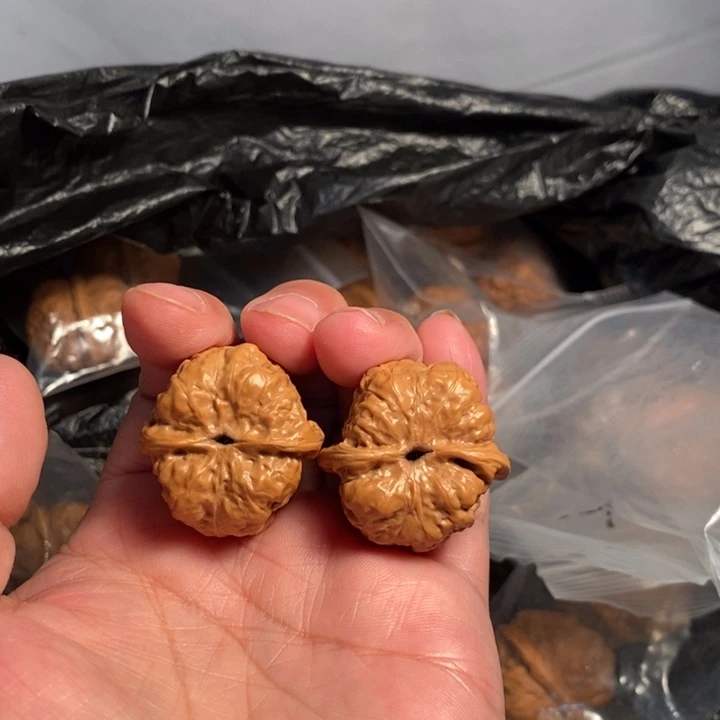 S***r文玩核桃把件哈哈哈