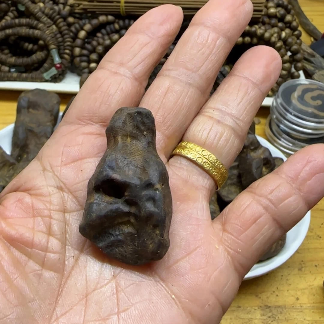 沉香碎屑沉香绿棋楠沉香板头料4.6克