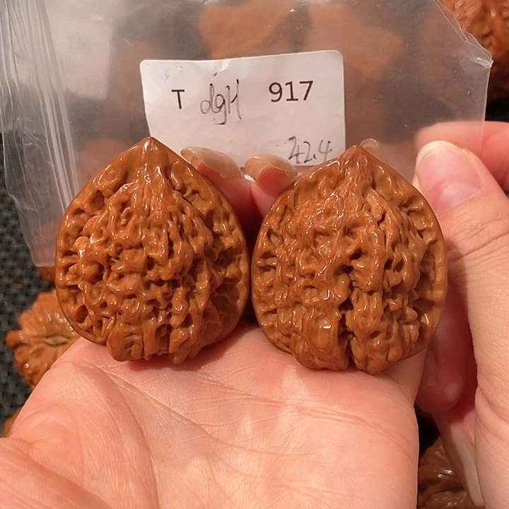 文玩核桃吊坠官帽41.9