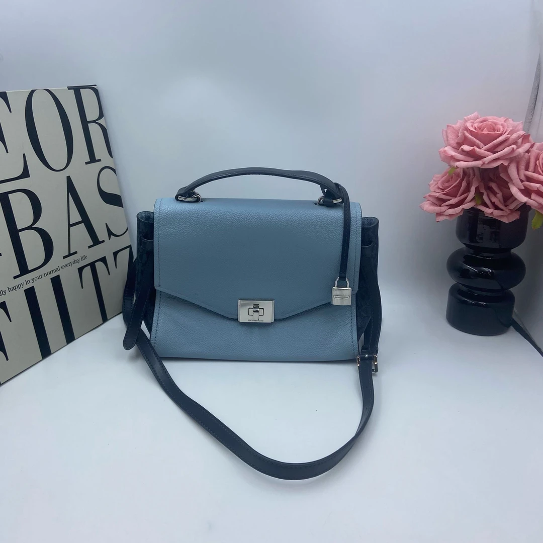 95新 MICHAELKORS/迈克高仕 18498 斜挎包