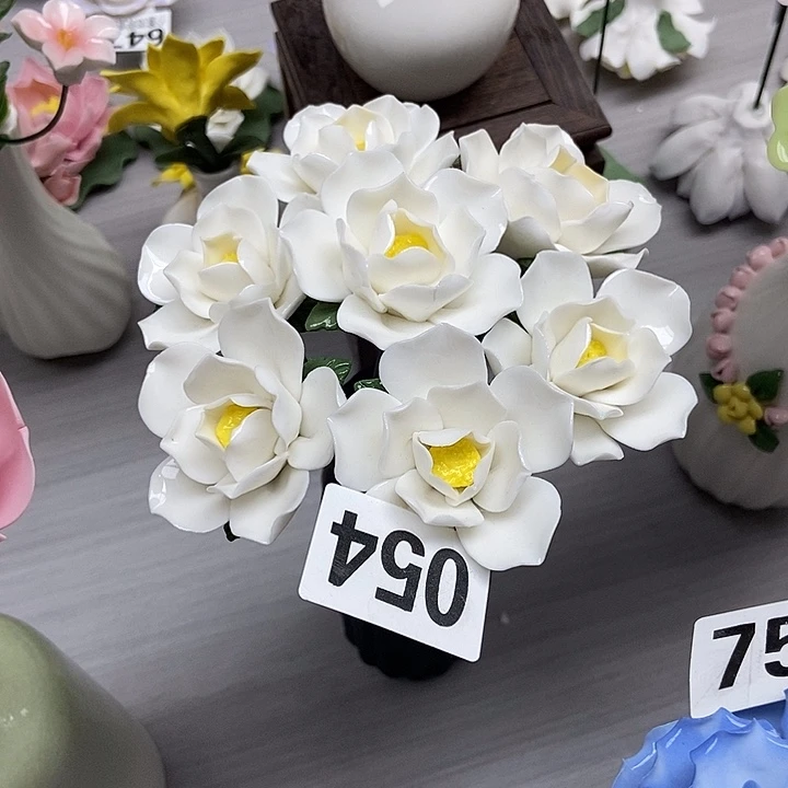 陶瓷纯手工捏花设计