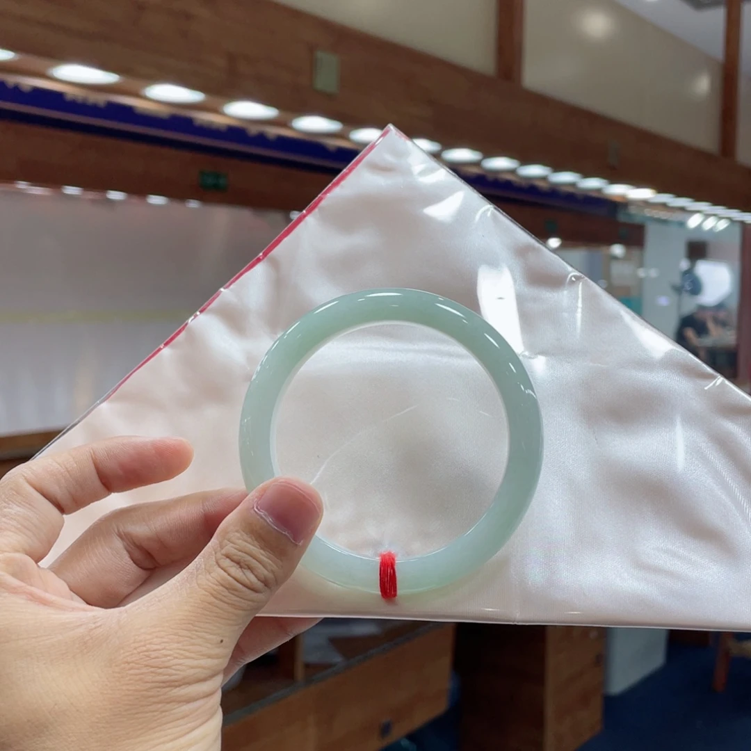 未镶嵌手镯翡翠翡翠