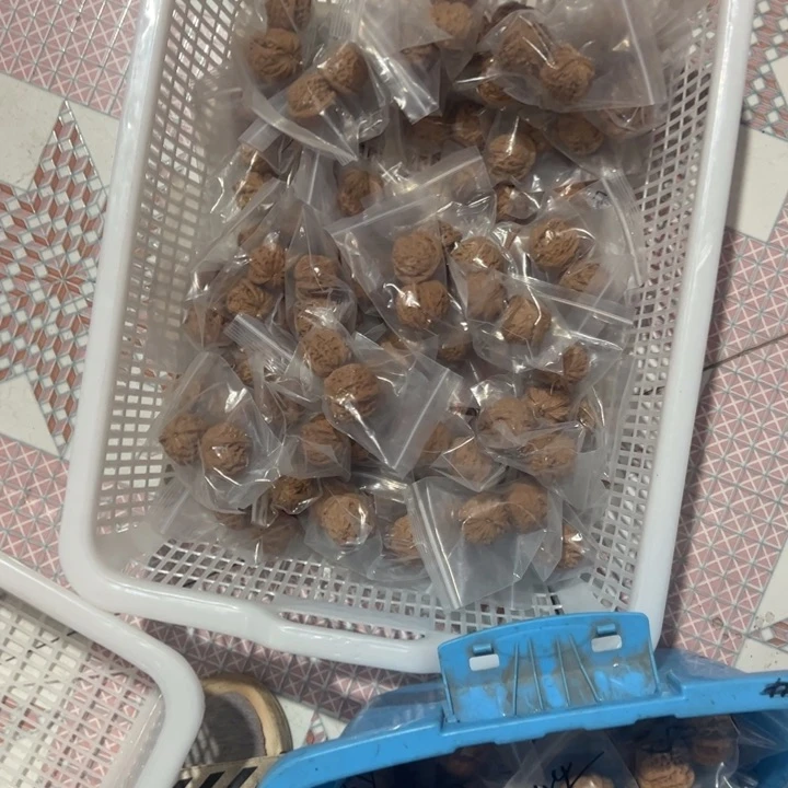 文玩核桃吊坠磨盘