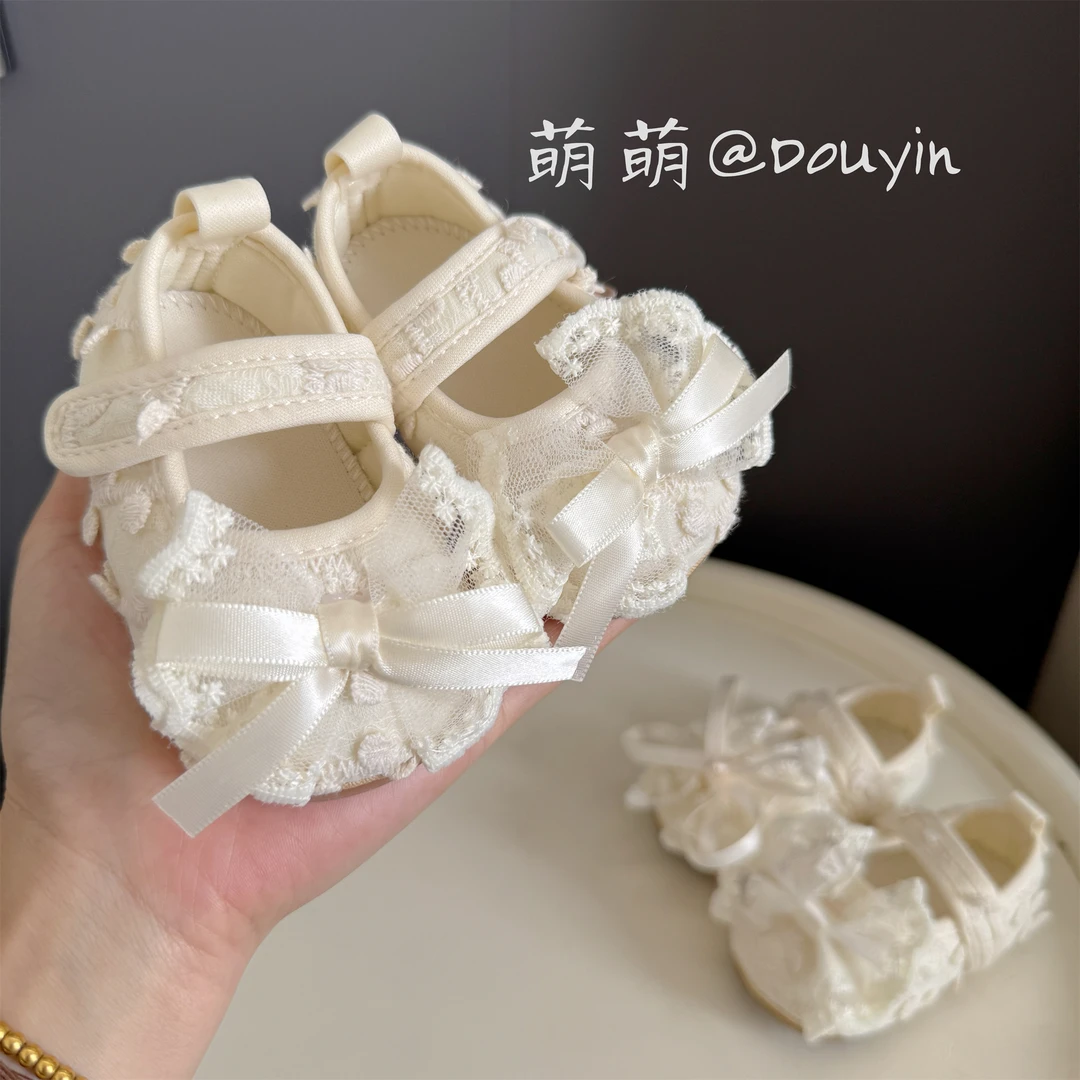 春秋新生婴儿0-1岁女宝宝百天周岁棉布软底防滑地板鞋不掉学步鞋