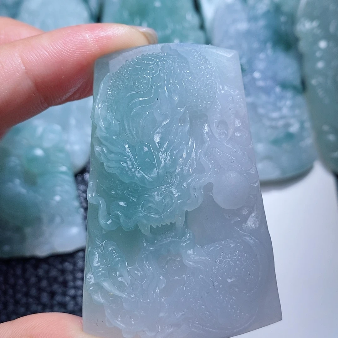 未镶嵌定制翡翠毛货付款后确认抛光