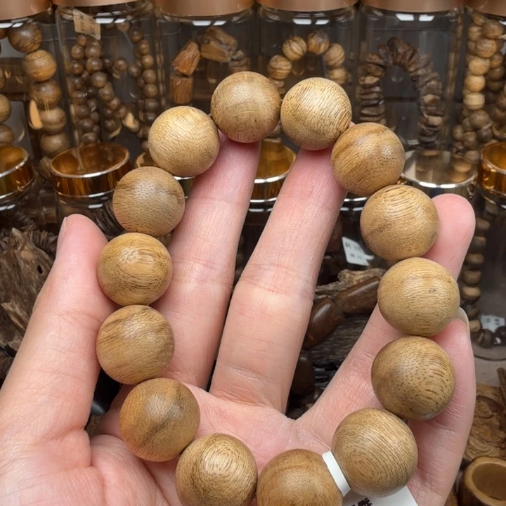 沉香沉香碎屑达拉干沉香1.6+的15.1克