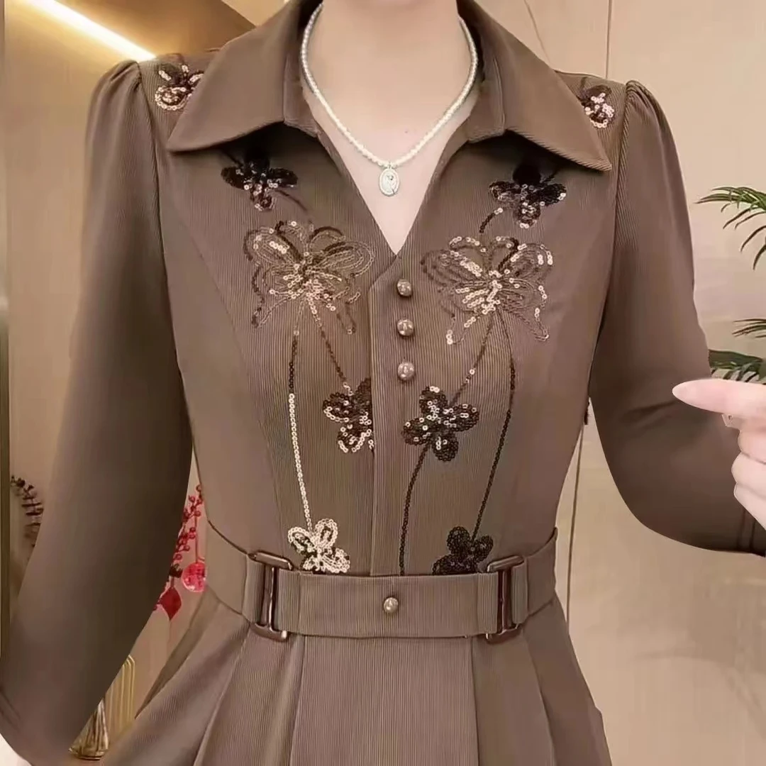 洋气连衣裙2025新款春秋时尚高档亮片polo领高腰遮肉显瘦中长款女
