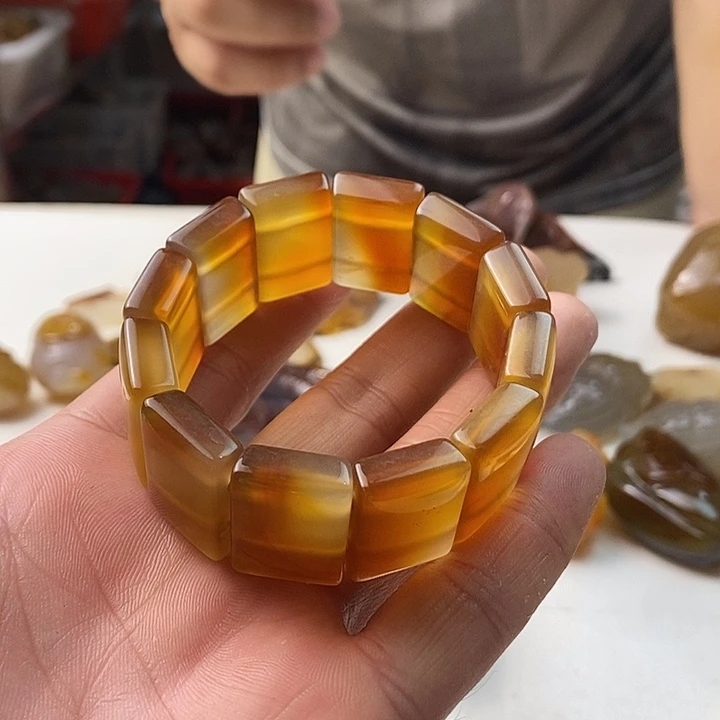 玛瑙/玉髓未镶嵌颈饰