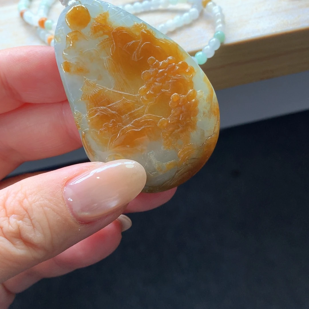 翡翠未镶嵌颈饰吊坠