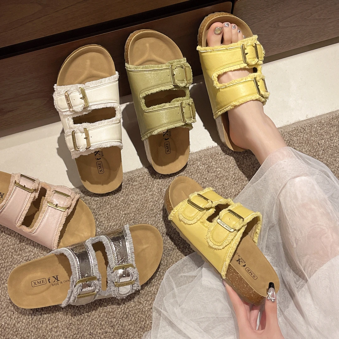 《高品质》2025夏季新款外穿平底软底学生女士时尚百搭厚底凉拖鞋