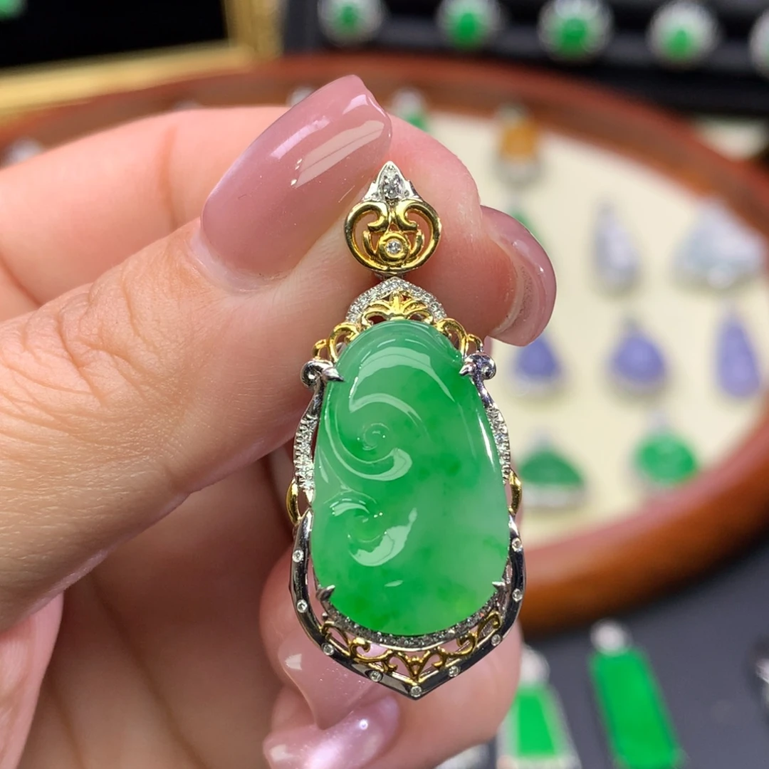 翡翠18K金镶嵌吊坠(不含链)