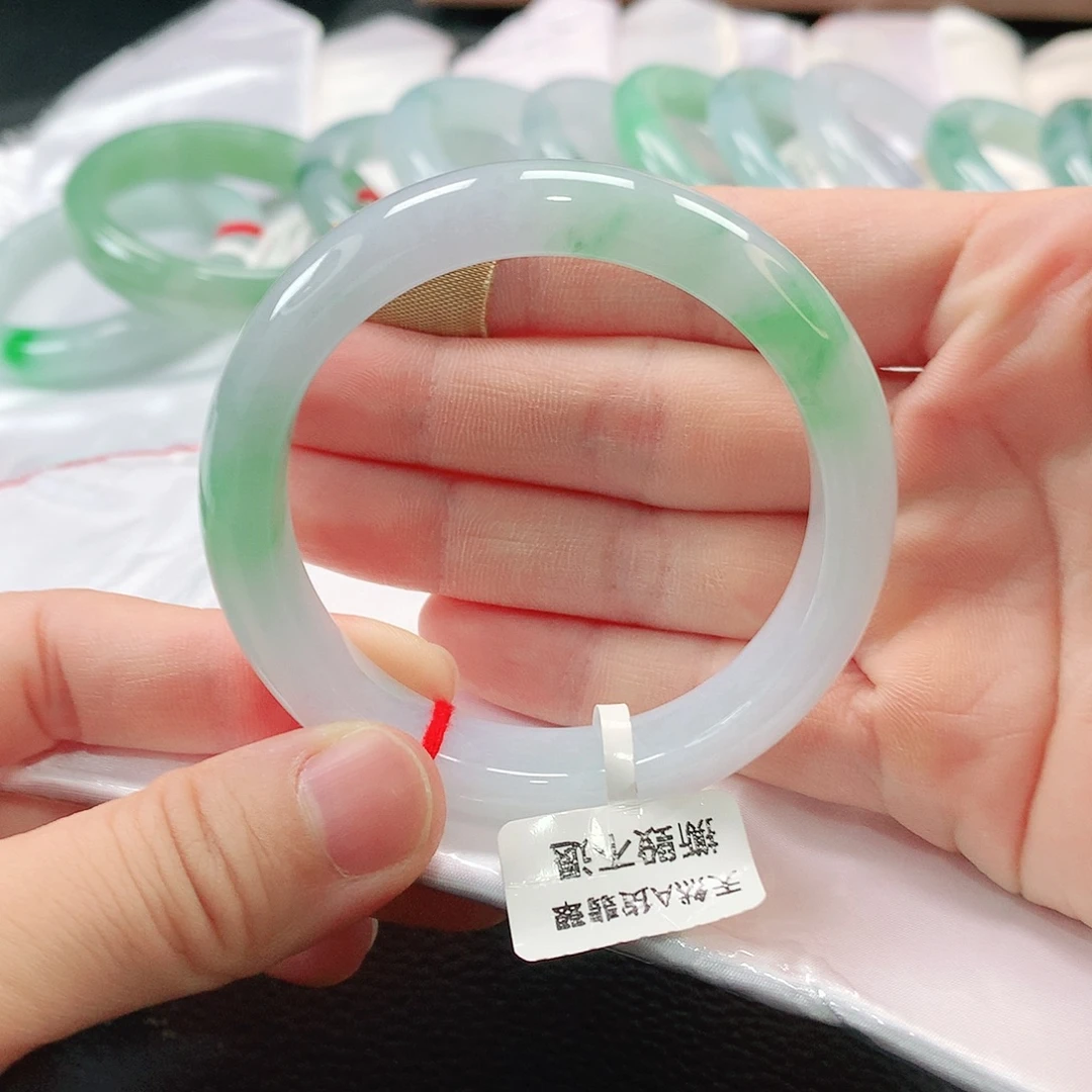 小***️未镶嵌手镯翡翠缅甸A货翡翠手镯
