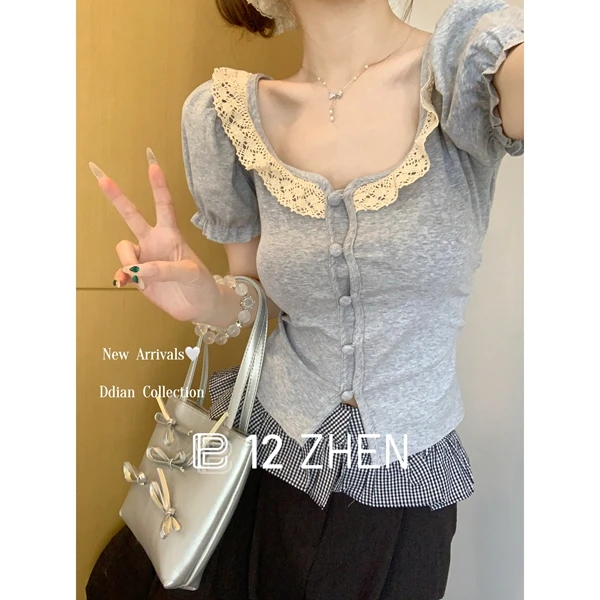 2025夏季韩版蕾丝拼接荷叶领减龄系扣高级设计感短袖T恤上衣女