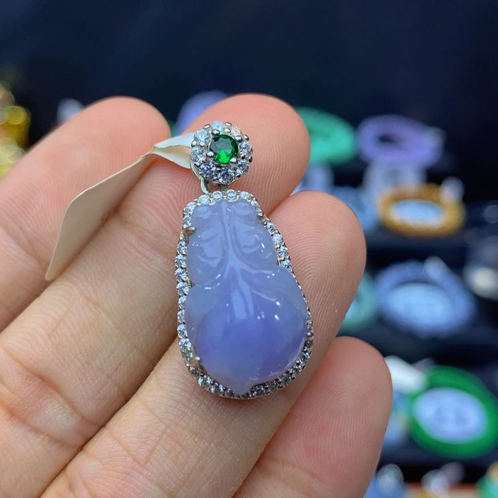 翡翠银S925镶嵌颈饰翡翠