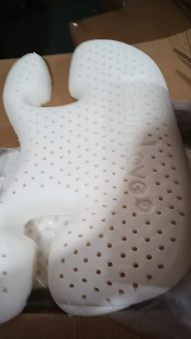 B1瑕疵洞洞K0131白色螃蟹天然乳胶枕60*32*8枕芯发1