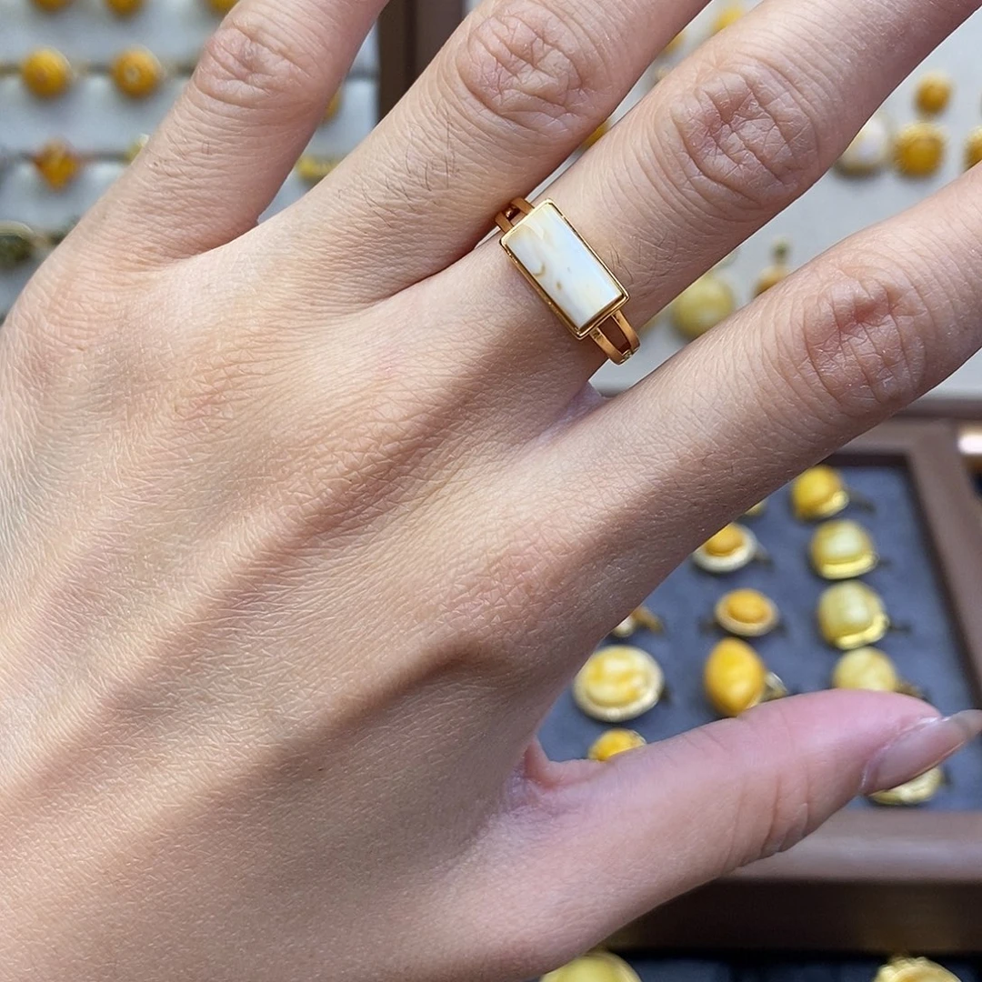 琥珀未镶嵌裸石成品