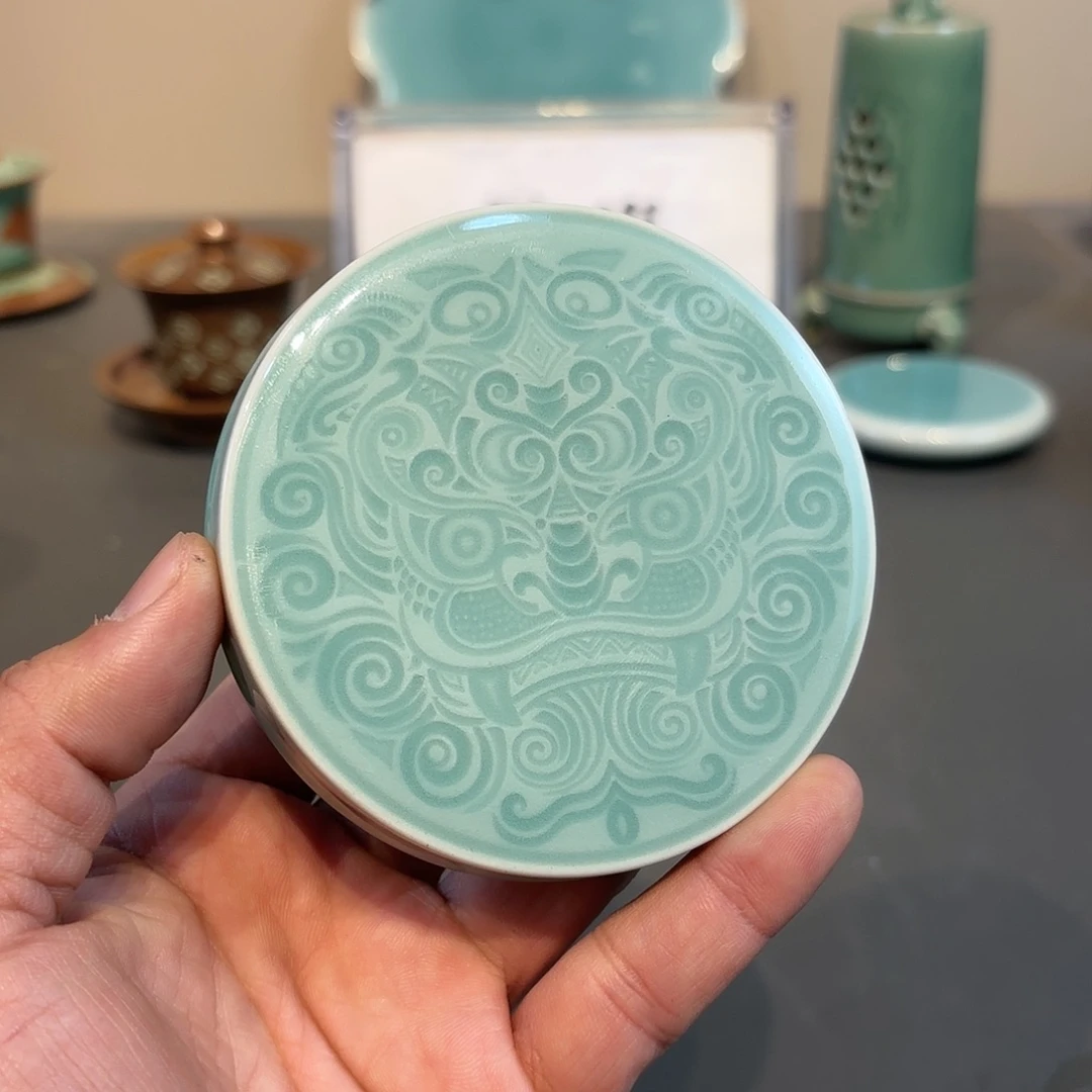 瓷片龙泉青瓷福利青瓷