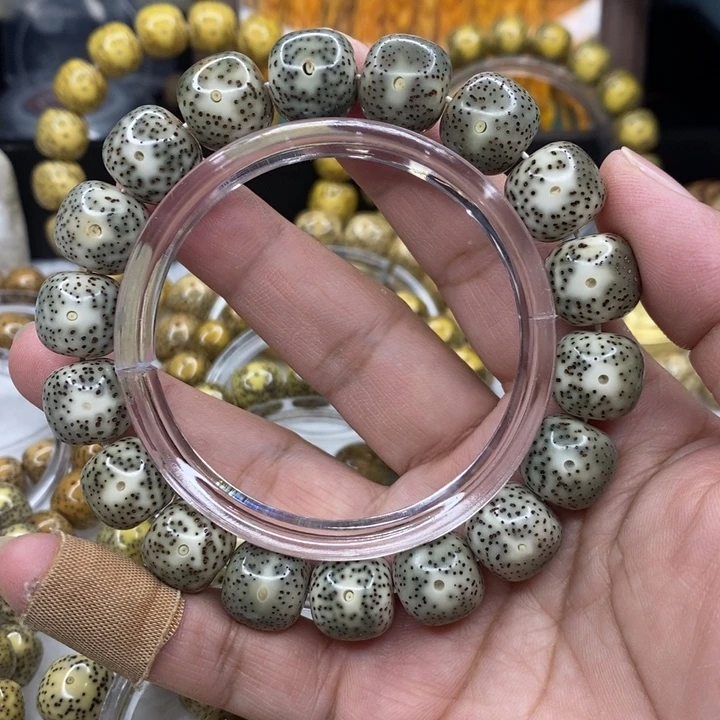 L***0星月菩提手串13星月菩提