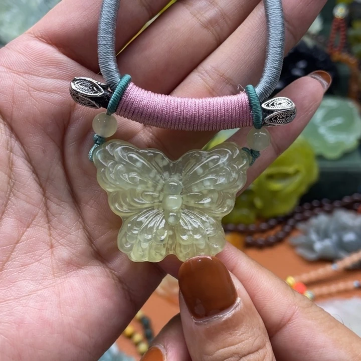 未镶嵌蛇纹石玉颈饰