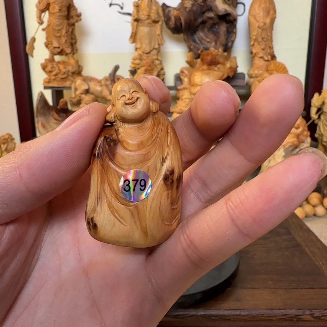 马***来崖柏小木匠艺雕一物一拍