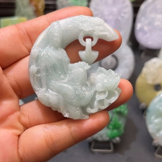 翡翠未镶嵌颈饰翡翠