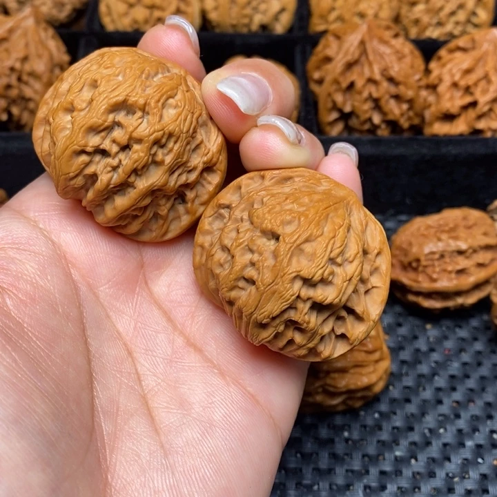 秦岭野生文玩核桃48