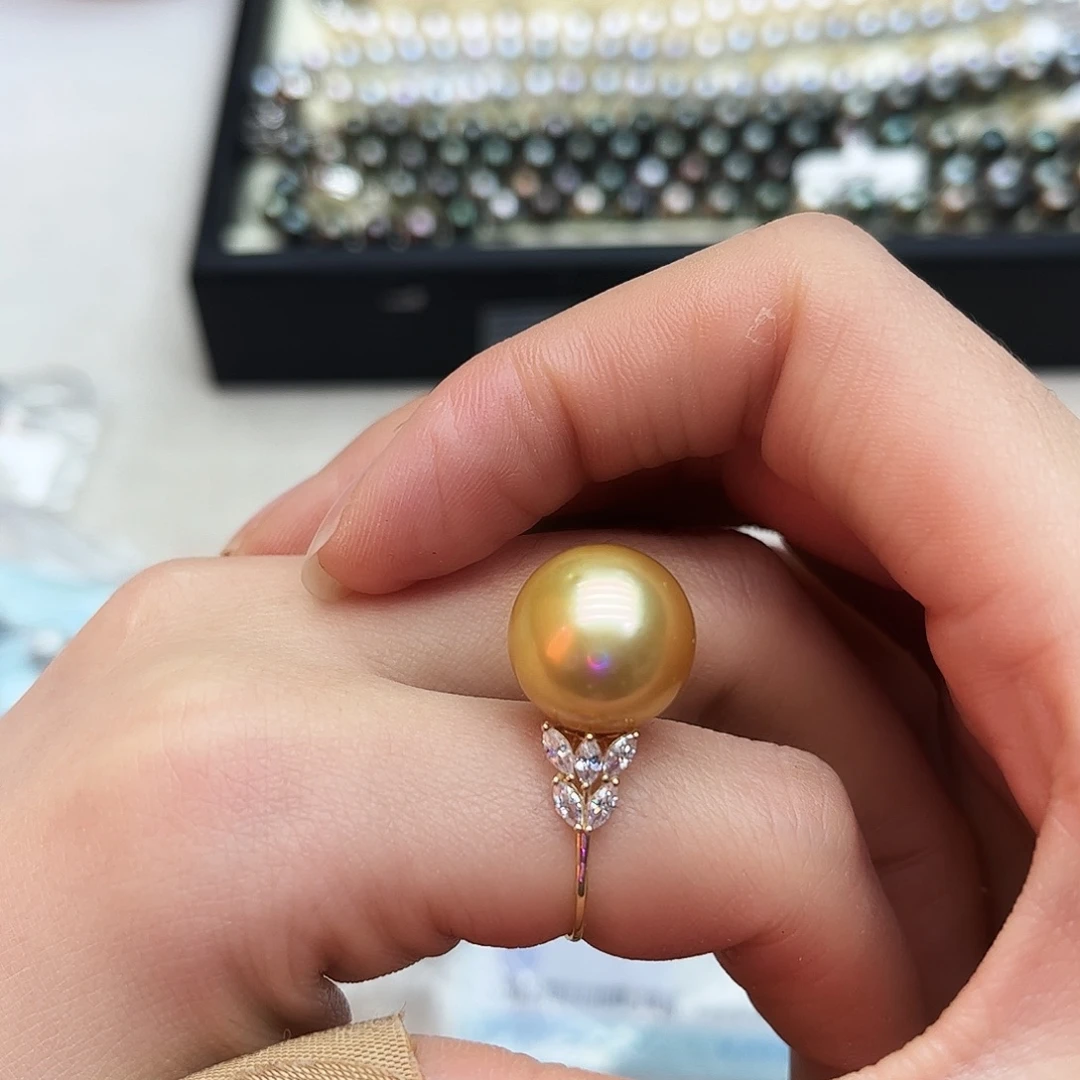 18K金镶嵌戒指海水珍珠