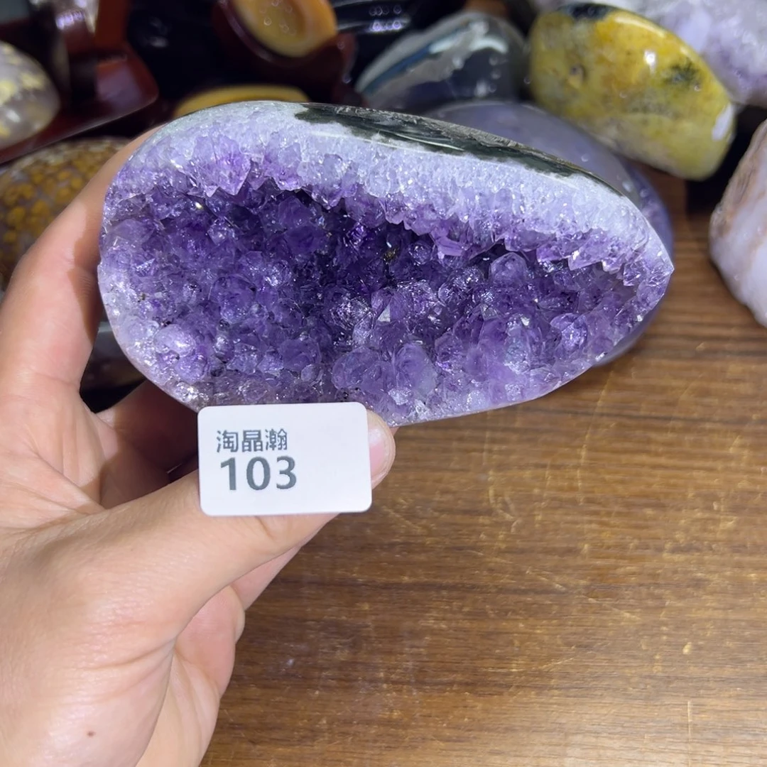 未镶嵌水晶大型摆件（非配饰）