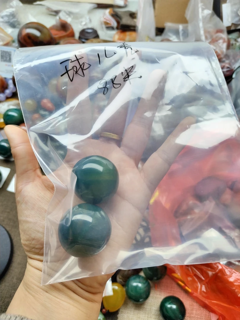 马达加斯加缠丝玛瑙手球一对