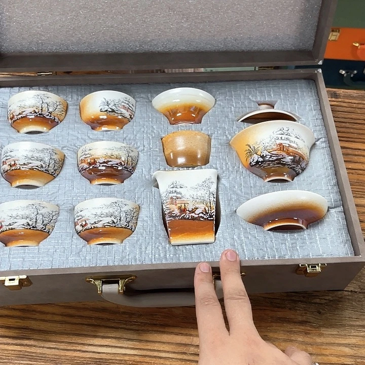 孤品茶具套装等。