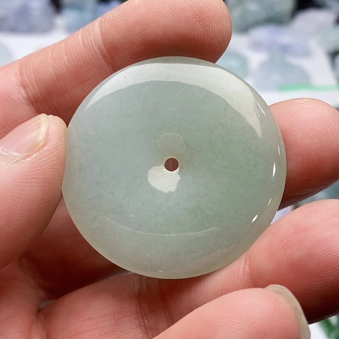 翡翠颈饰未镶嵌高****过