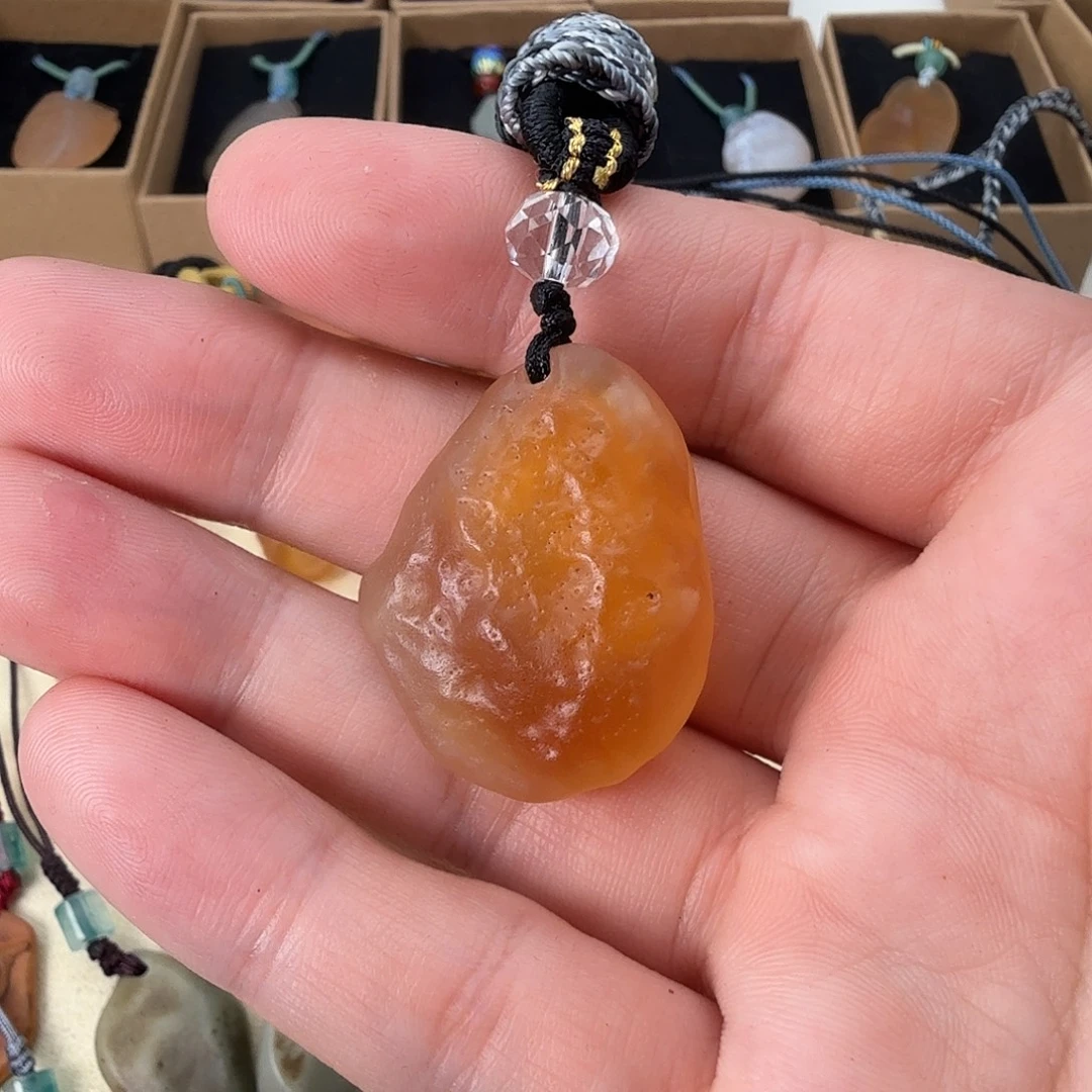 玛瑙/玉髓未镶嵌颈饰