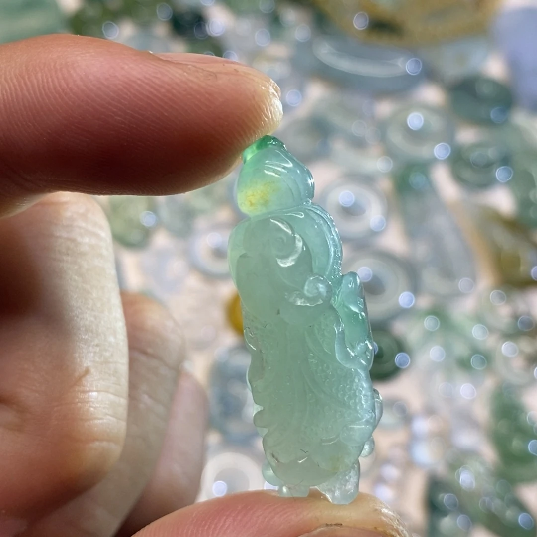 定制翡翠未镶嵌翡翠