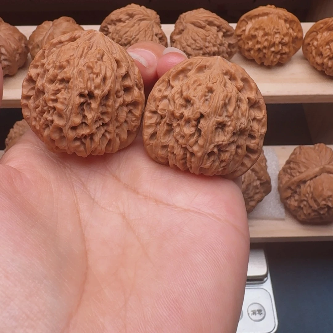 文玩核桃把件2全品38三角疆