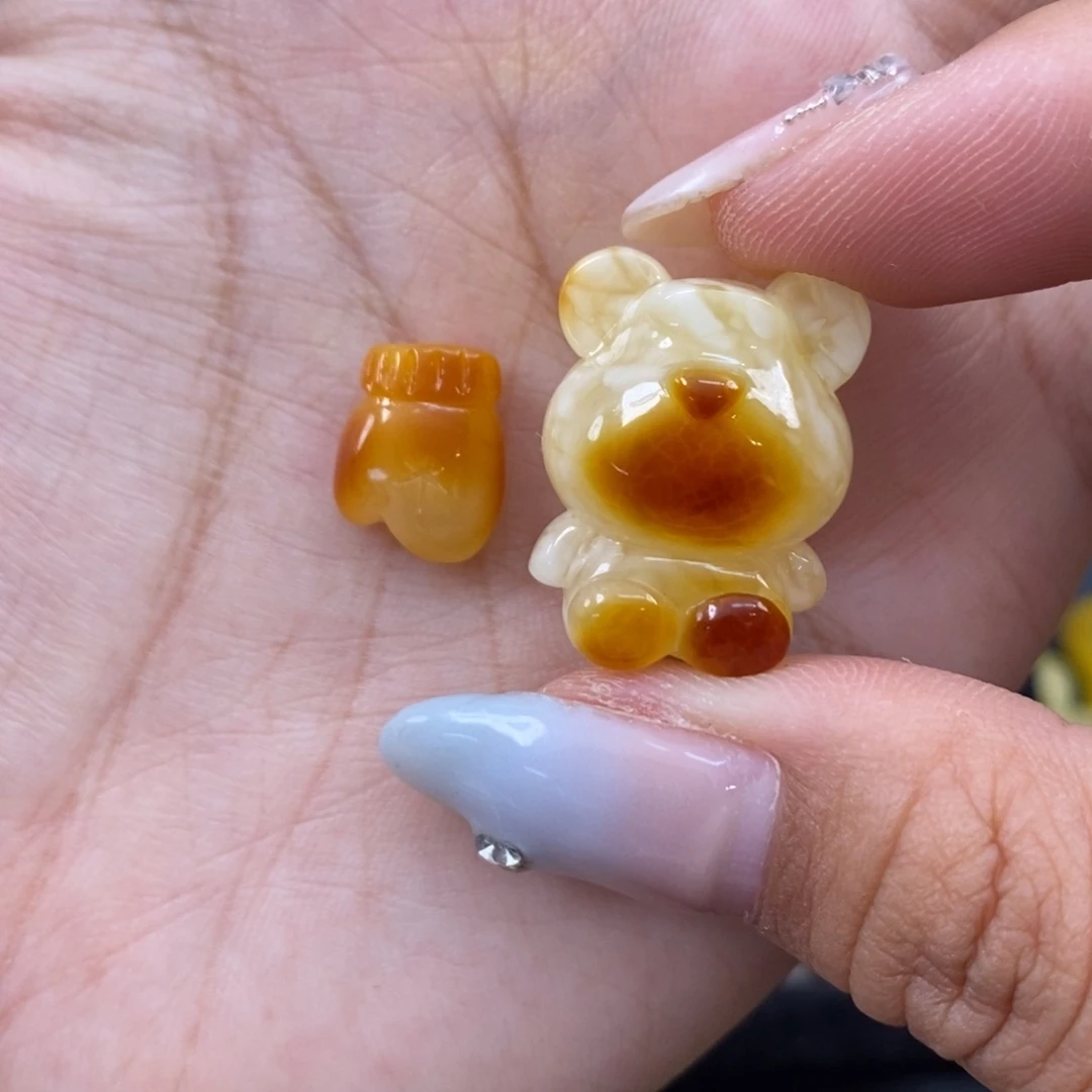 未镶嵌琥珀裸石泡*?蜜蜡