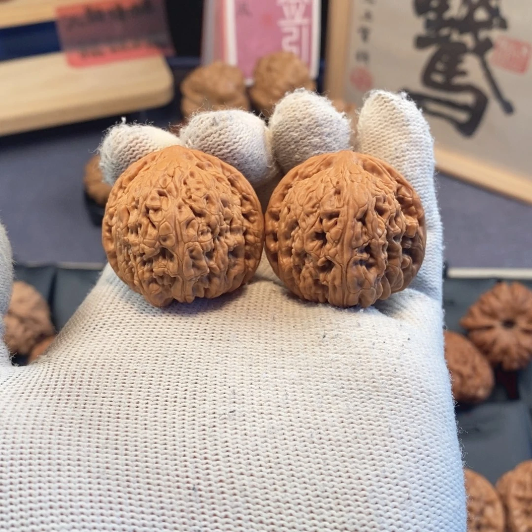 文玩核桃把件36尺承德密文