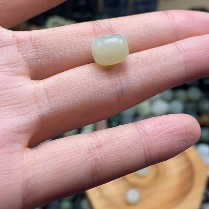 和田玉（糖玉）未镶嵌珠宝半成品