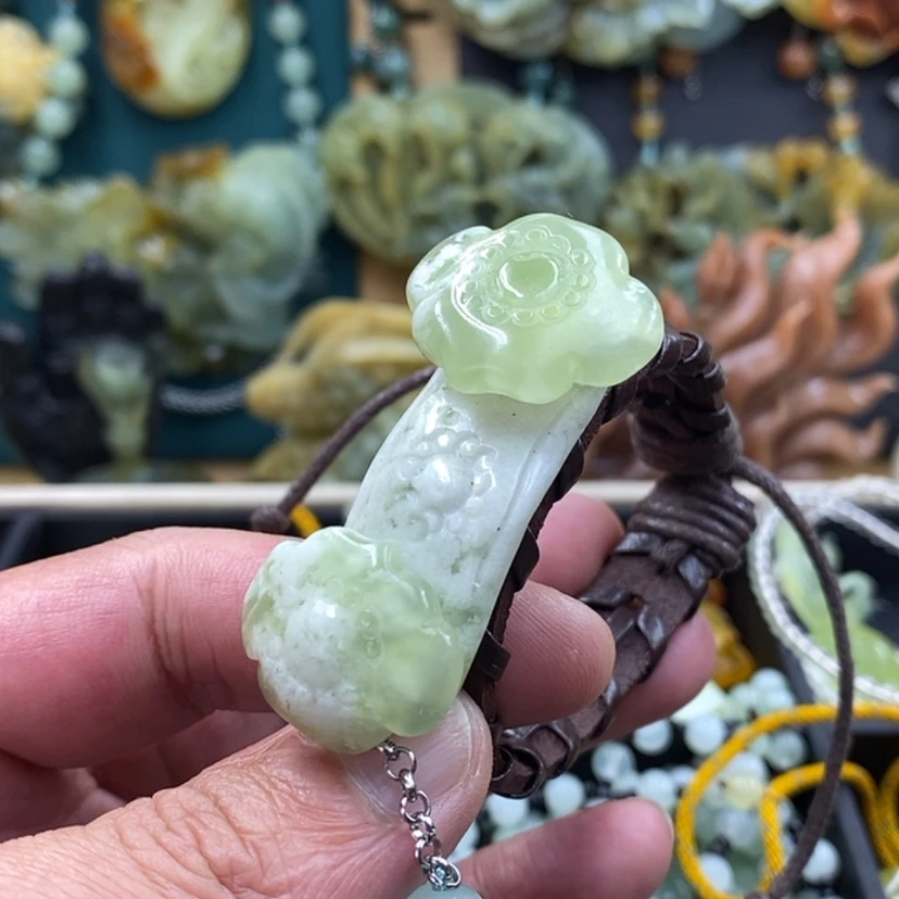 【闪购商品】未镶嵌岫玉手牌