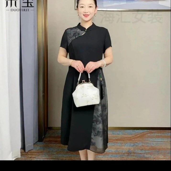 加肥加大时尚V领拼接短袖小衫2025夏季新款Z宽松遮肚中老年妈妈装