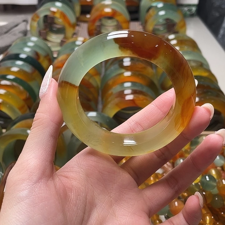 蛇纹石玉未镶嵌手镯55