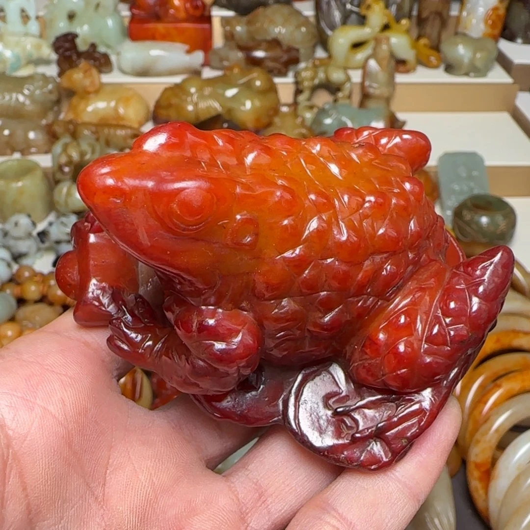 时***转和田玉未镶嵌颈饰